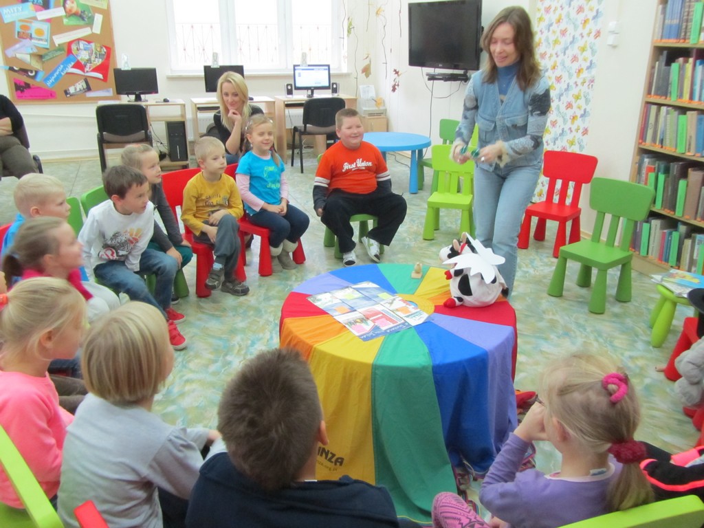 Lekcje biblioteczne i tematyczne – październik 2013